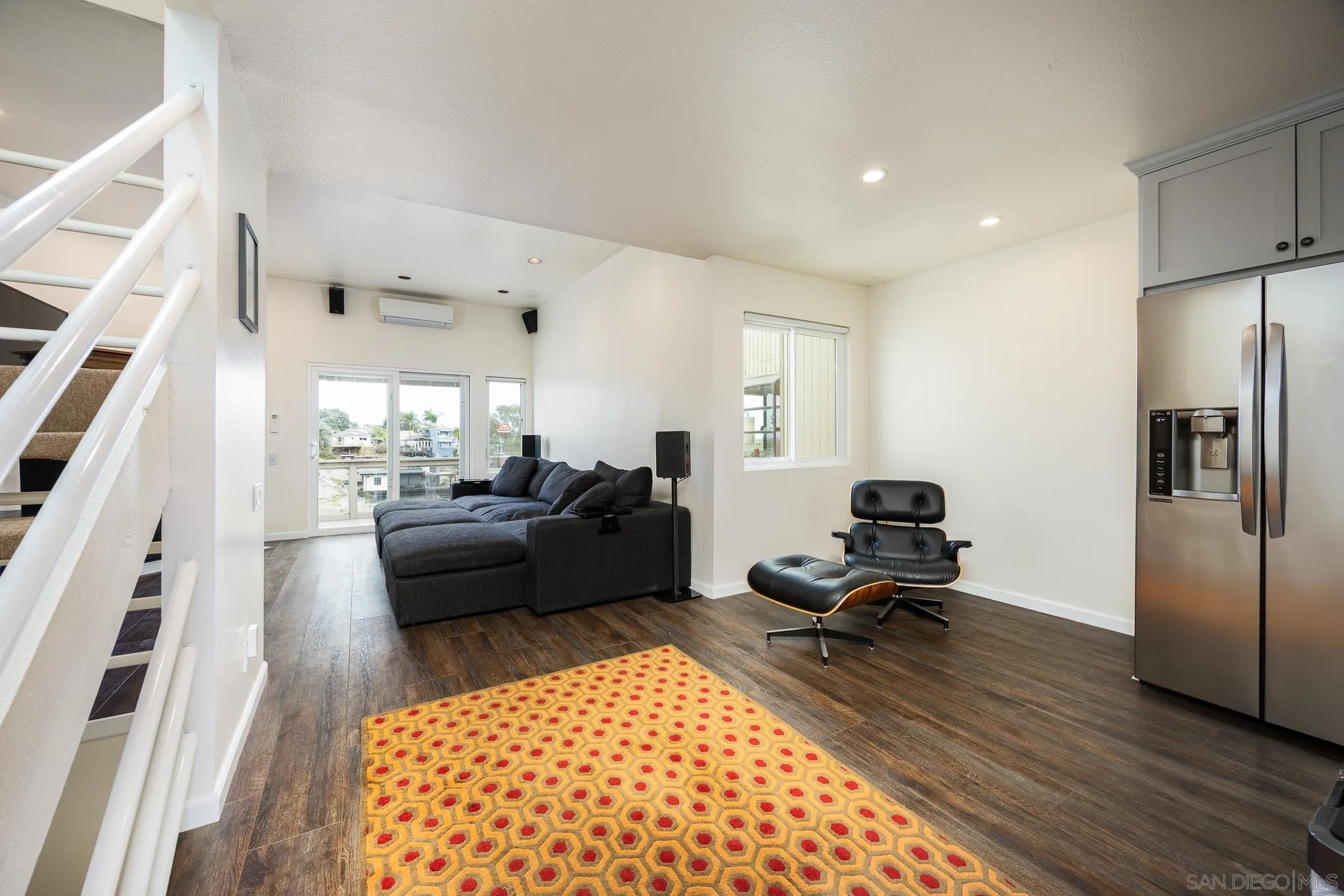 https://cdn.realtyfeed.com/cdn/127/250036317/e075f91db2c97c8c9ba8124bb7e3262d.webp