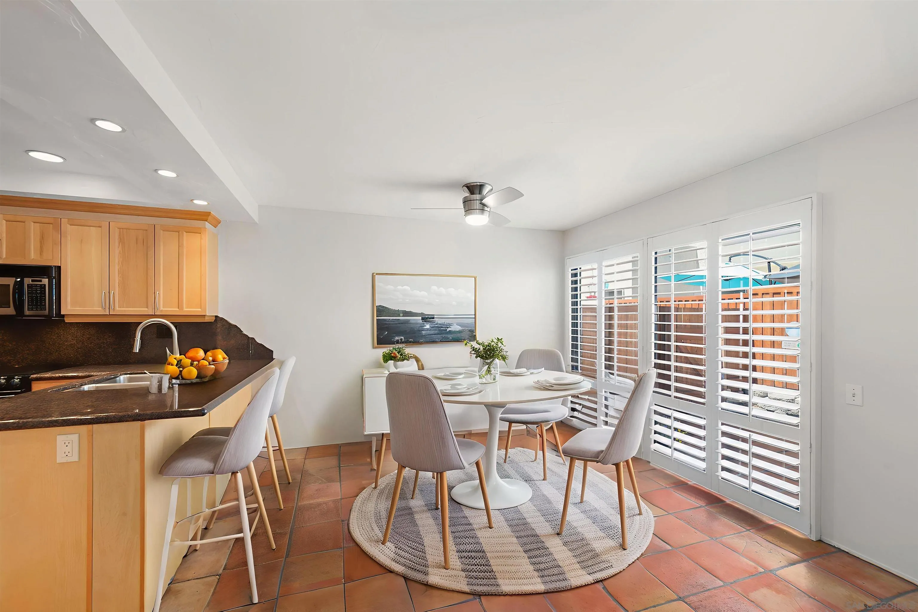 https://cdn.realtyfeed.com/cdn/127/250036318/51bf26281c351c53656434944138728d.webp
