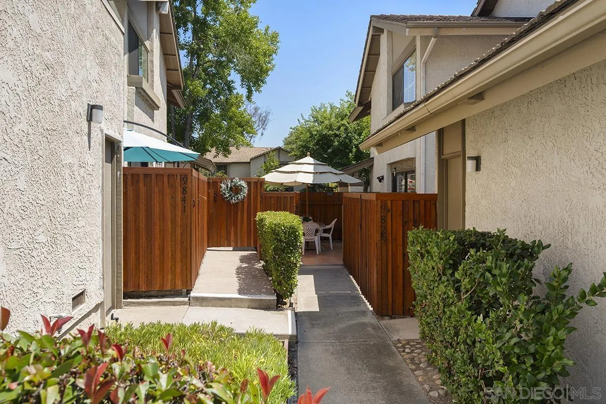https://cdn.realtyfeed.com/cdn/127/250036318/edccecff235c51c123825b2a716d55f1.webp