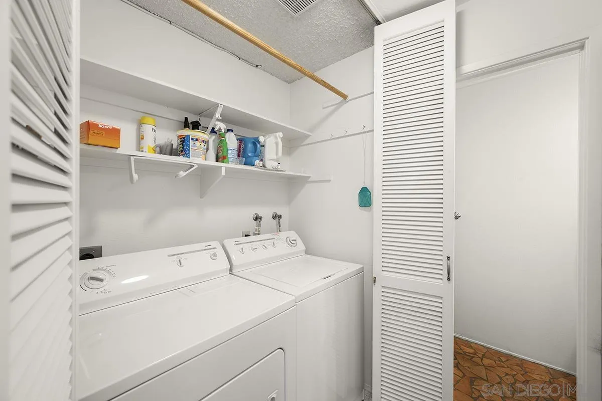 https://cdn.realtyfeed.com/cdn/127/250036318/f322be5425df6f0e2be26ccafd52ee9a.webp