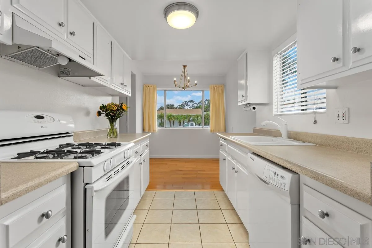 https://cdn.realtyfeed.com/cdn/127/250036319/4611d540b37419e6b3aa7aa49a46d98d.webp
