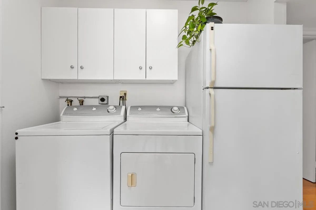 https://cdn.realtyfeed.com/cdn/127/250036319/fb1da7e07ef63d3f19a487e24de434f4.webp