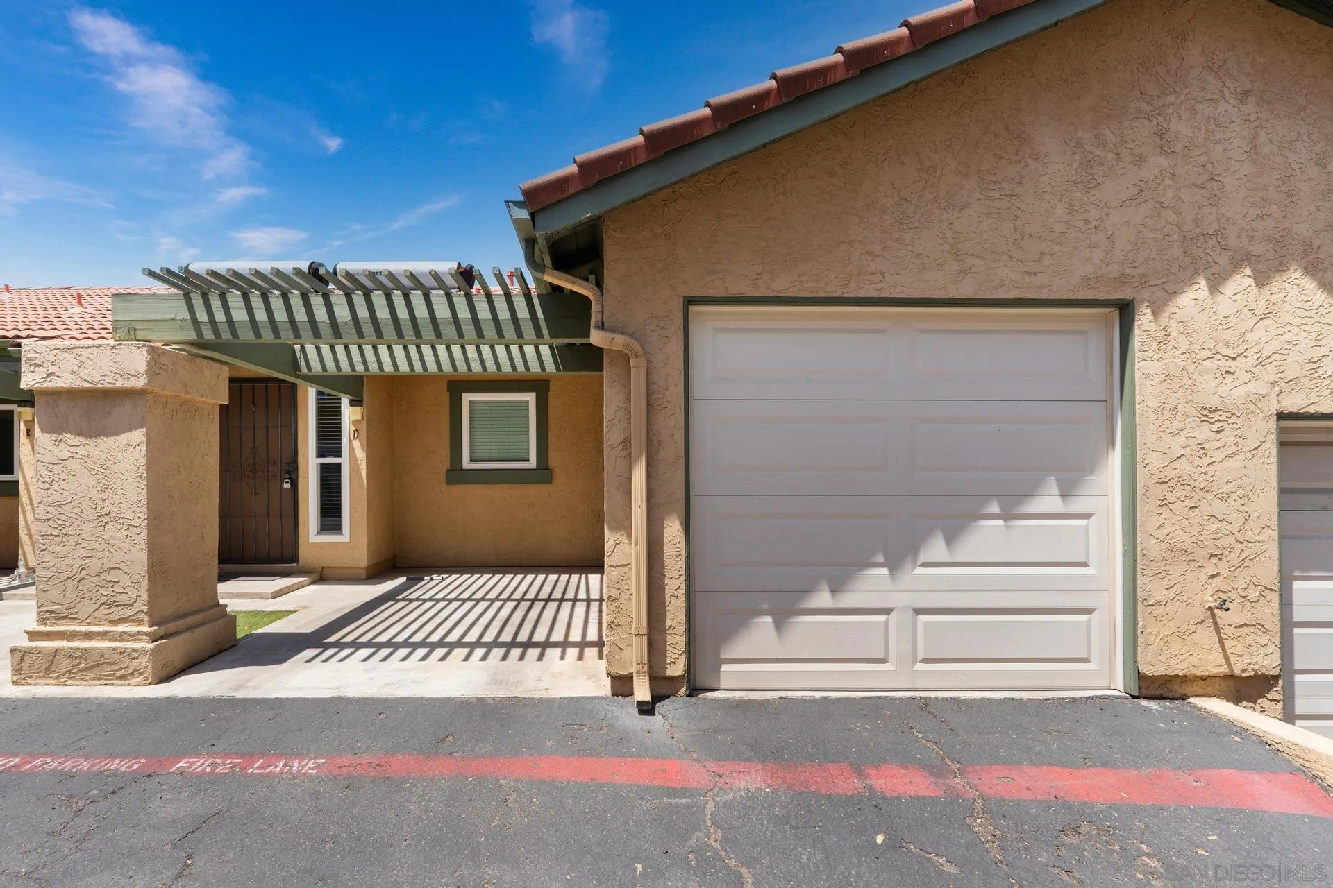 https://cdn.realtyfeed.com/cdn/127/250036320/5200336a5192956719a3537d9d8b0b02.webp