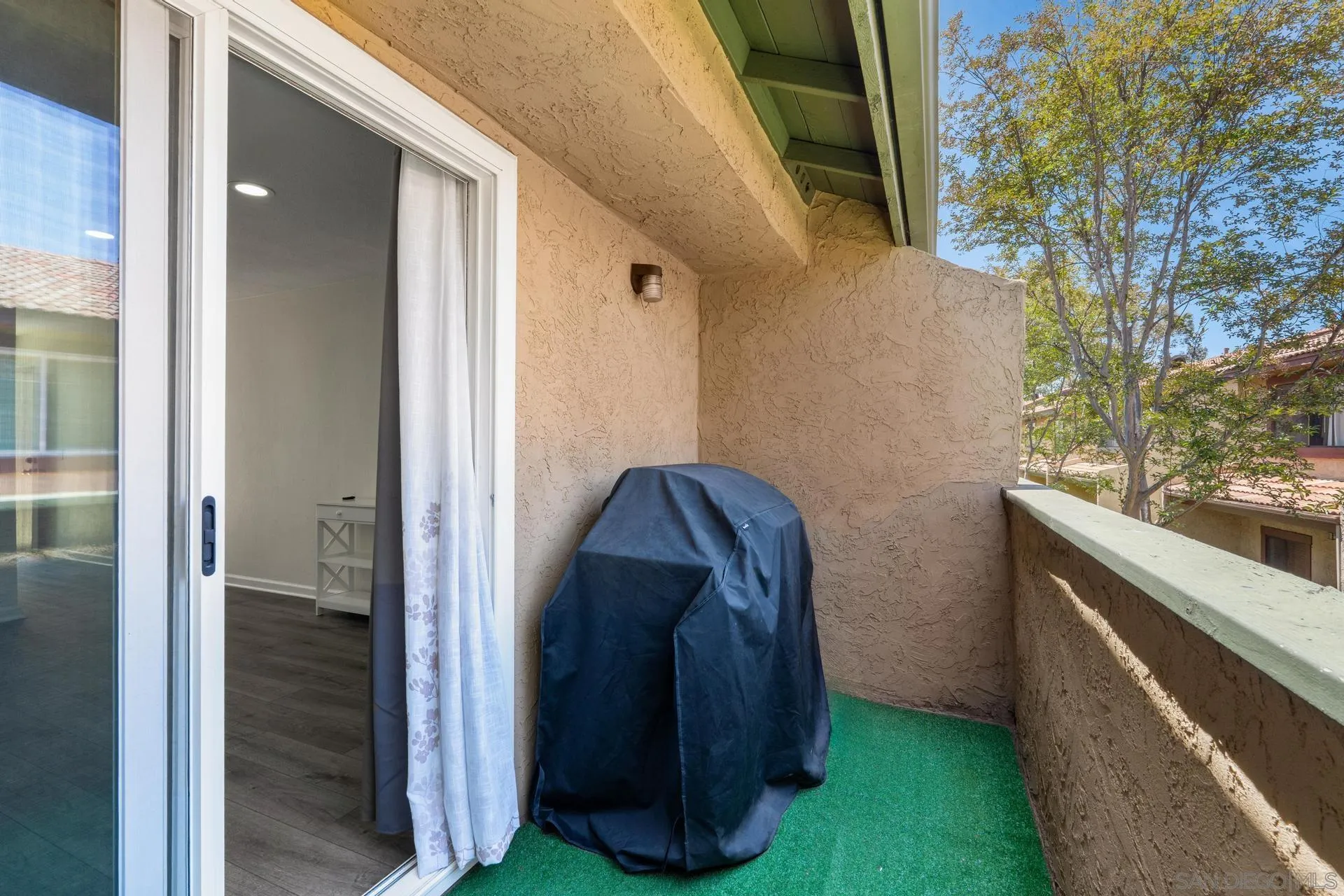 https://cdn.realtyfeed.com/cdn/127/250036320/fc6293933f1ee2e95338e525005ef644.webp