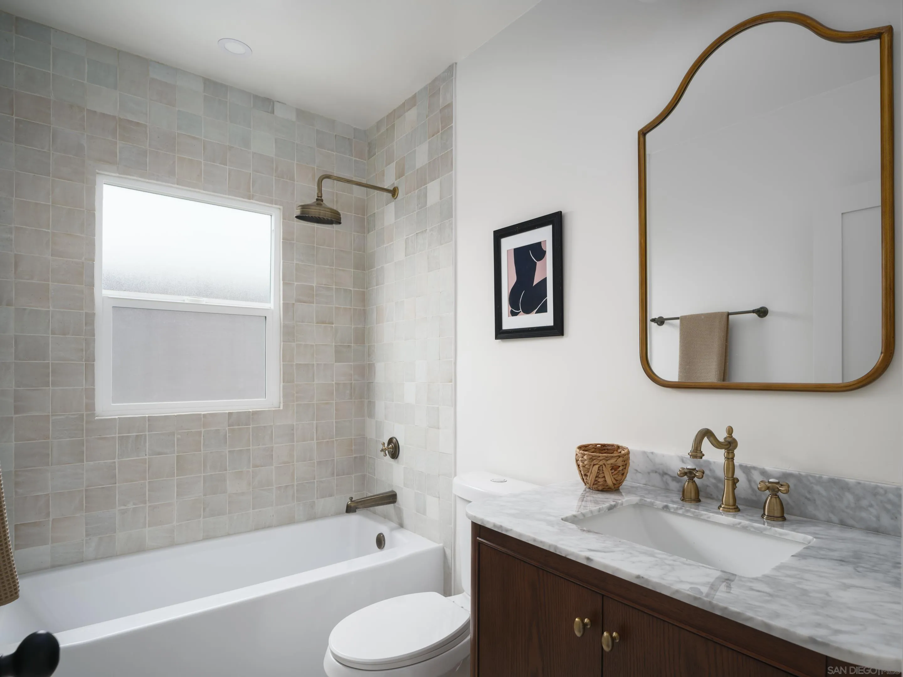 https://cdn.realtyfeed.com/cdn/127/250036321/bc3f85c81b340c62a7779b0c540da906.webp