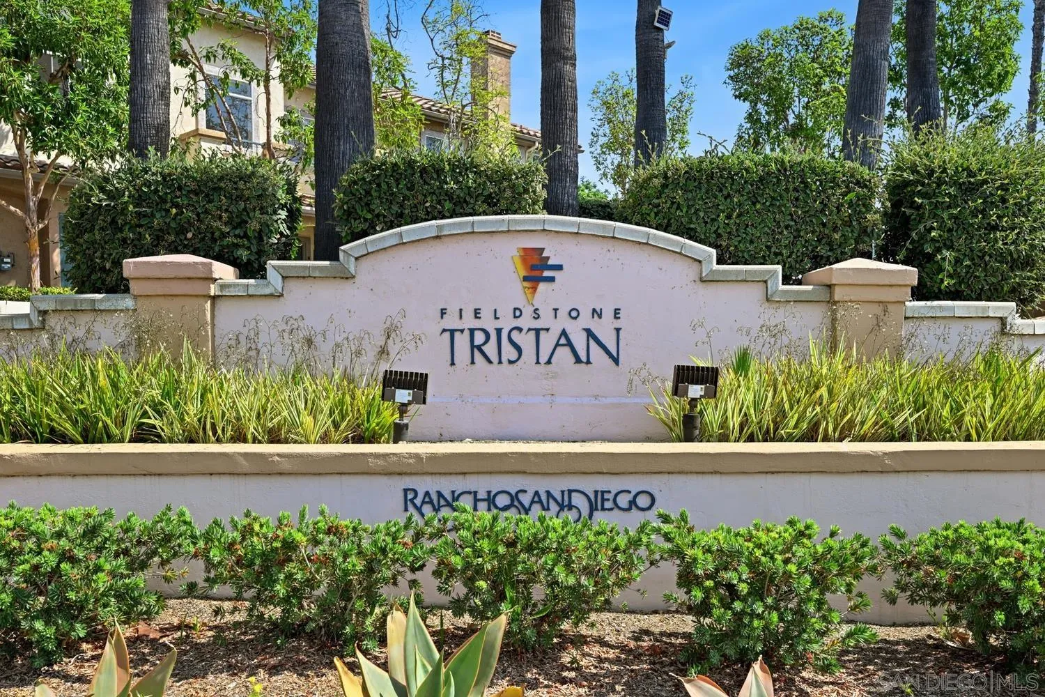 https://cdn.realtyfeed.com/cdn/127/250036323/0fb22ed9e667a7bf19544d1682ab72ee.webp