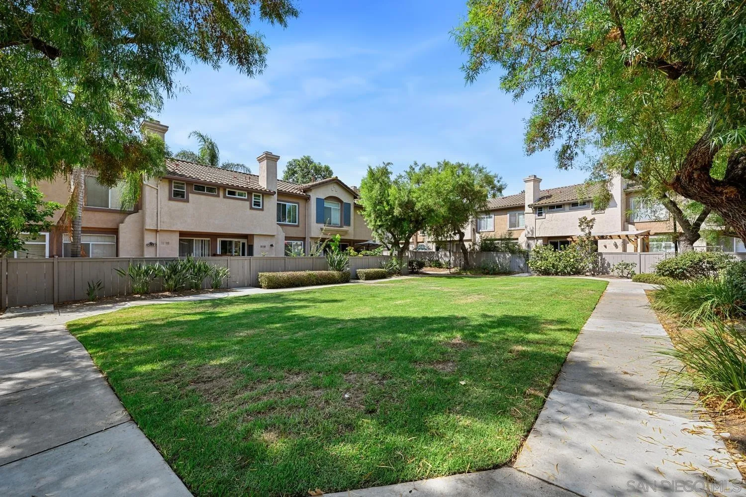 https://cdn.realtyfeed.com/cdn/127/250036323/b6733c0a93d4745d1ab128367bebce45.webp