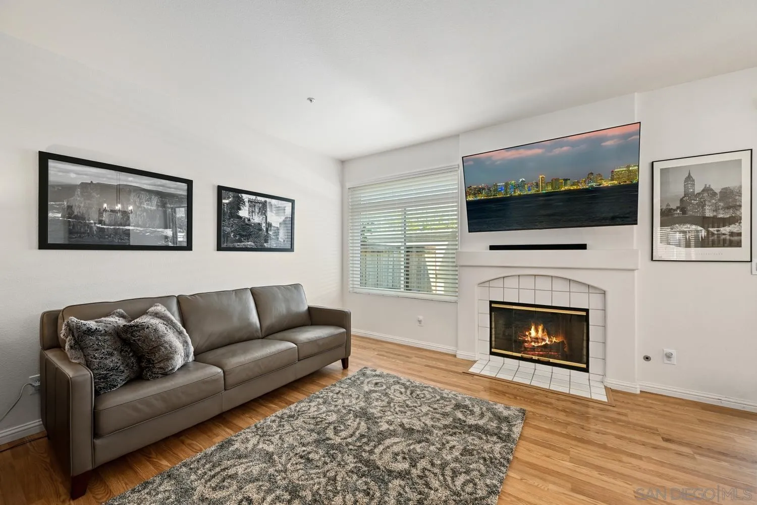 https://cdn.realtyfeed.com/cdn/127/250036323/dbb298ecd41f81fcdf08add3ec82eab3.webp