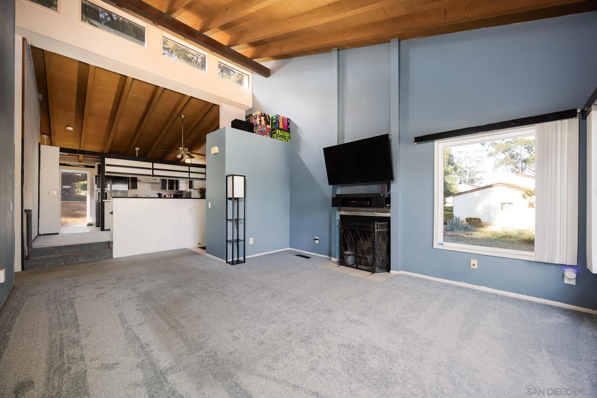 https://cdn.realtyfeed.com/cdn/127/250036324/0fe1aae582c2c2eb6cc0808c13b5dc41.webp
