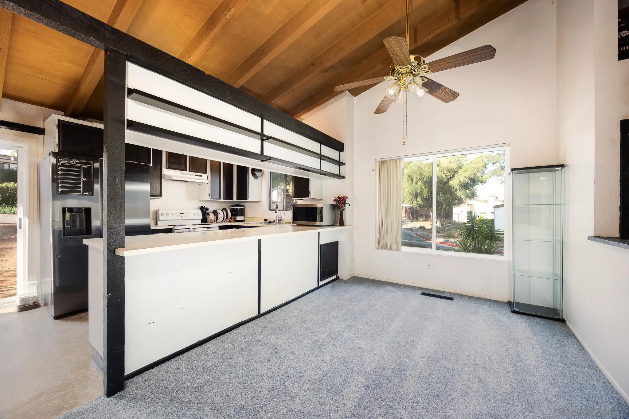 https://cdn.realtyfeed.com/cdn/127/250036324/725e3d585252ba722f59c33fe87b6dc5.webp