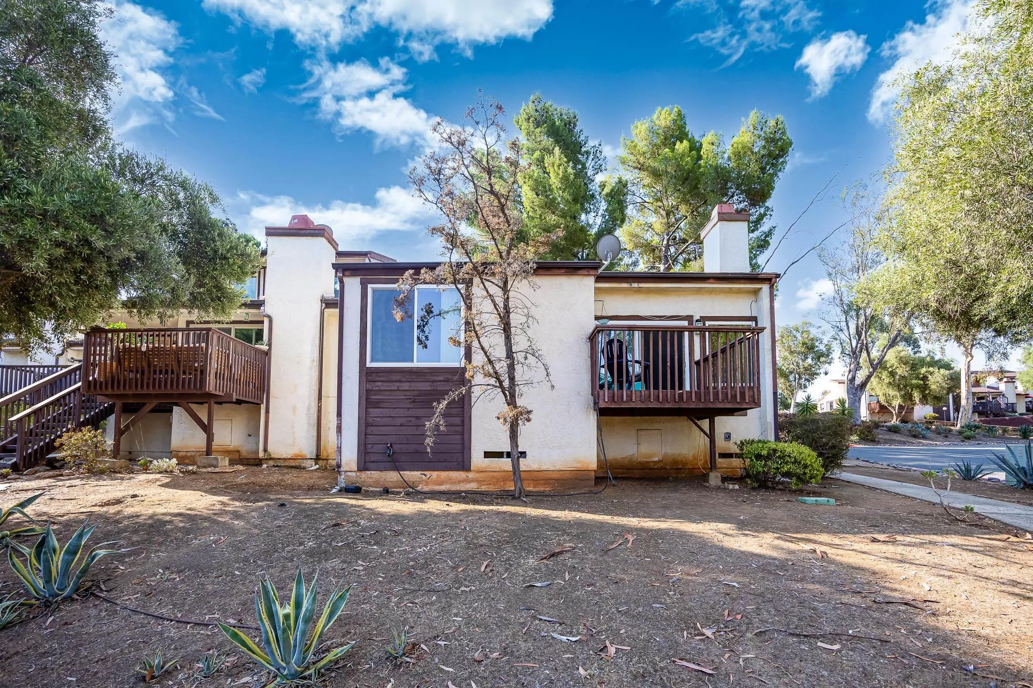 https://cdn.realtyfeed.com/cdn/127/250036324/cf851d38b603d29f49b30cb9ff2d99a7.webp
