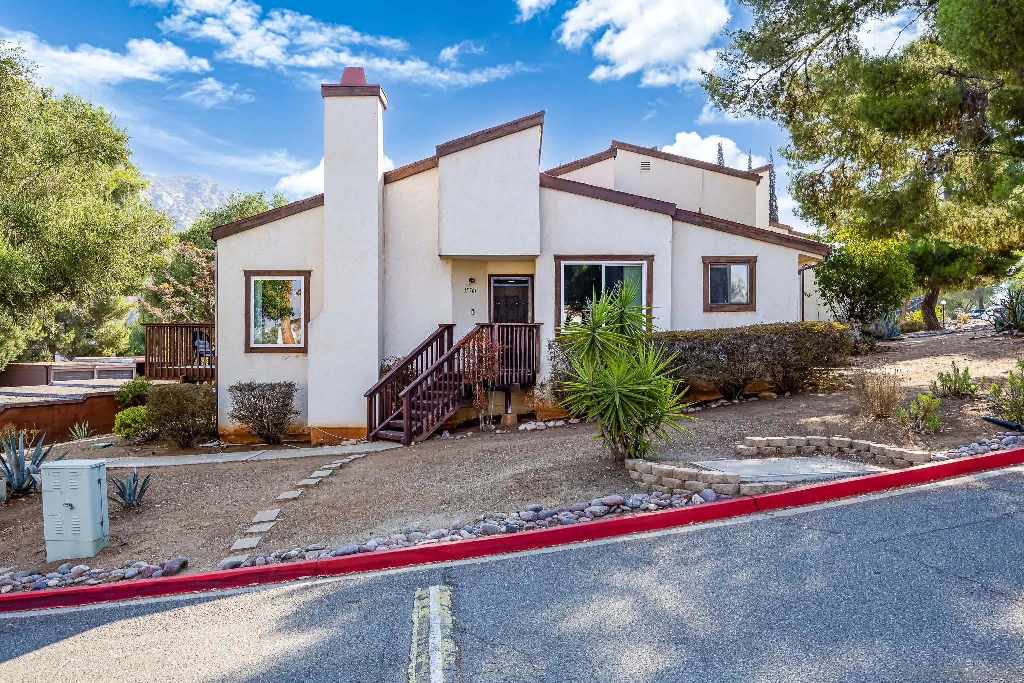 https://cdn.realtyfeed.com/cdn/127/250036324/de717706eddae78229708a8ec4d6afc2.webp