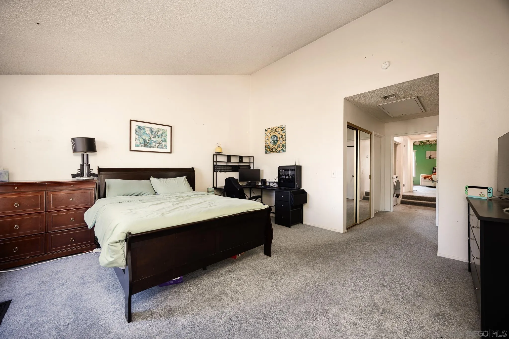 https://cdn.realtyfeed.com/cdn/127/250036324/ec65a47d04c724960db4805f4e8947dc.webp