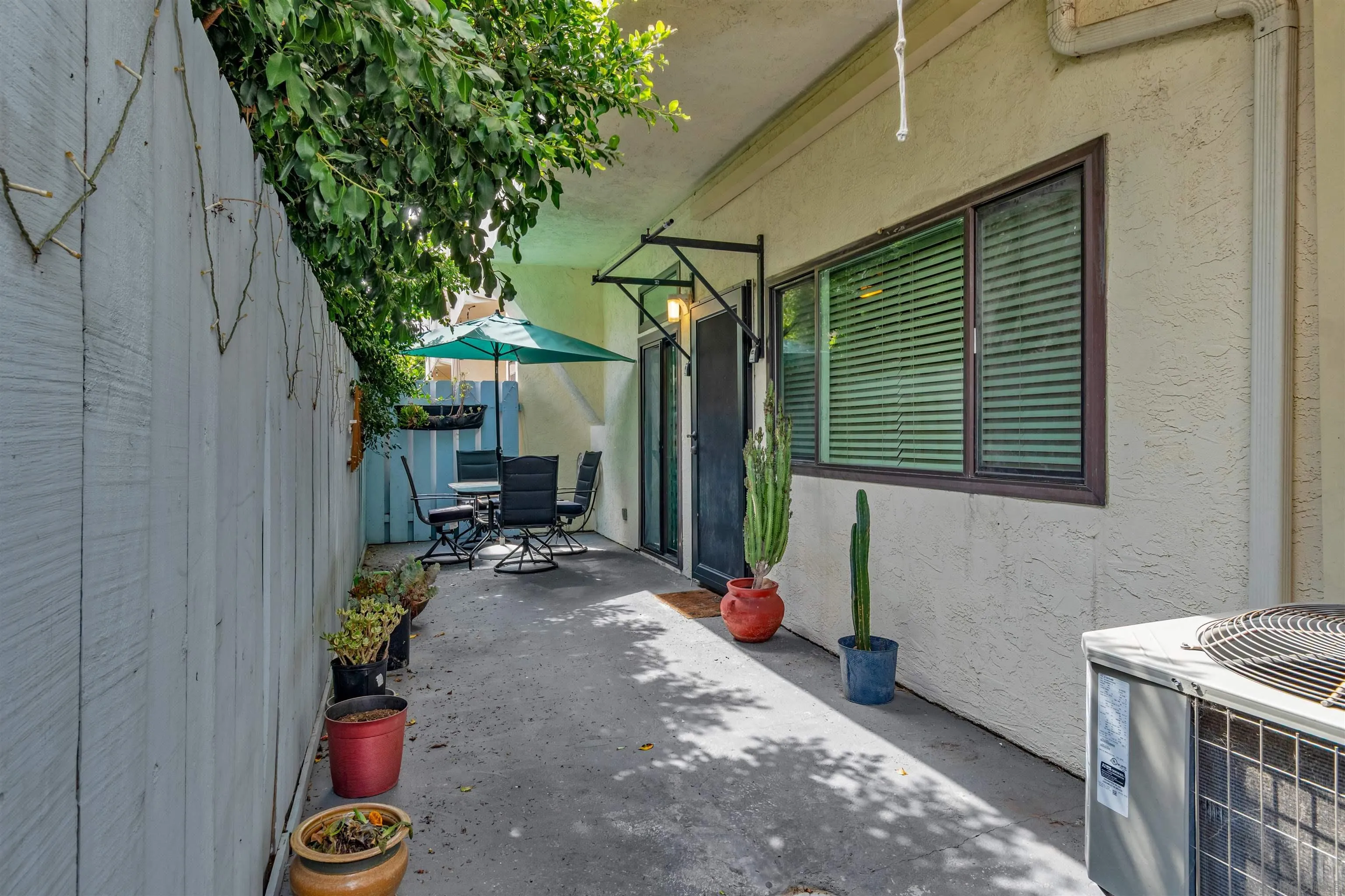 https://cdn.realtyfeed.com/cdn/127/250036325/eab2c5b401b1722e472c789020e2dfe0.webp