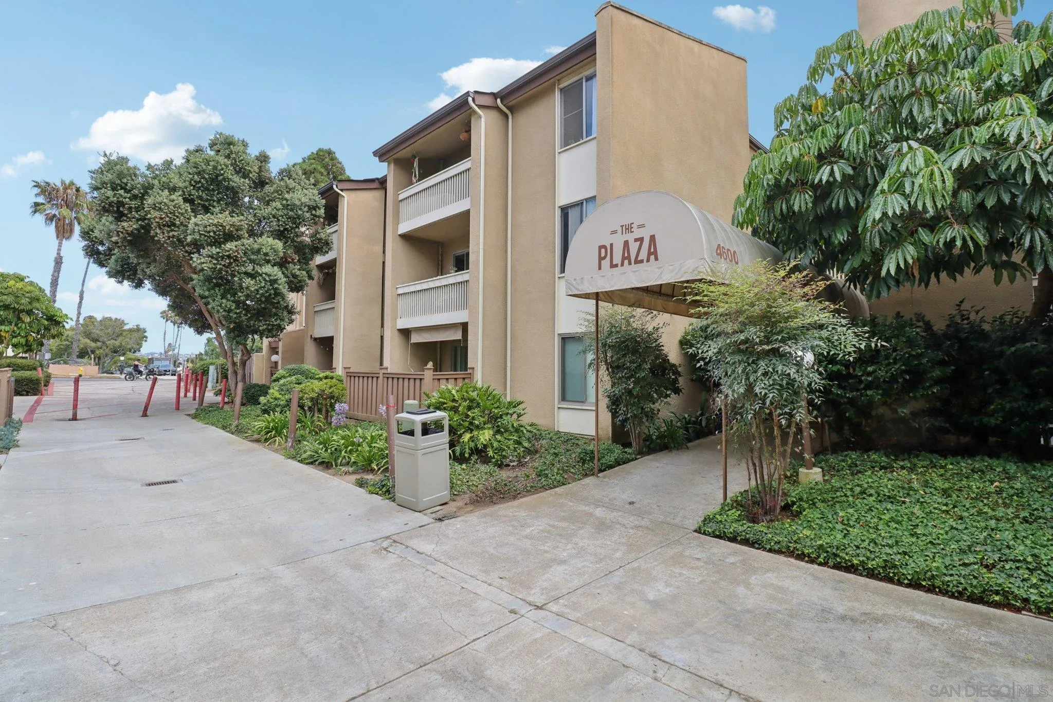 https://cdn.realtyfeed.com/cdn/127/250036327/4147483201e1aea7f4d4981d68e5d1a6.webp