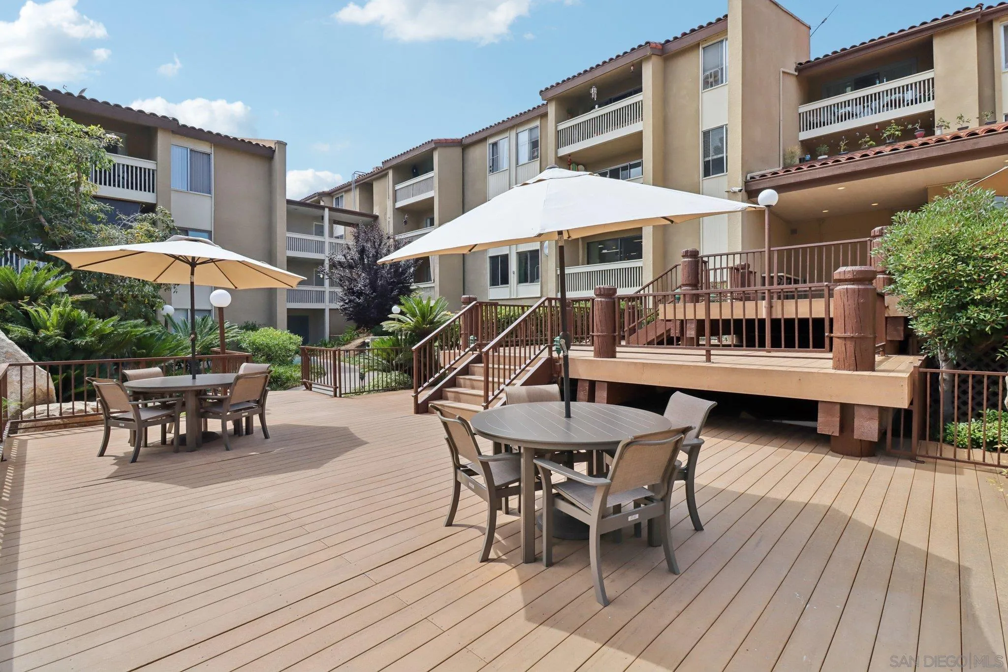 https://cdn.realtyfeed.com/cdn/127/250036327/7d2555663ea289fbca3b47af3925381a.webp