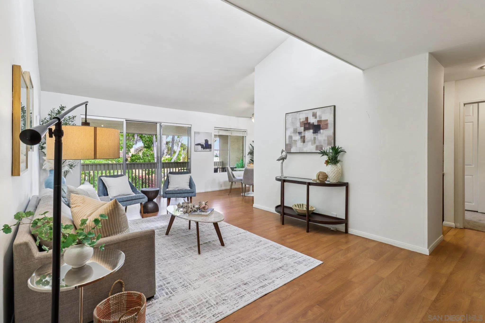 https://cdn.realtyfeed.com/cdn/127/250036327/d222d80b1e84b7962aaa89c9fb11d834.webp