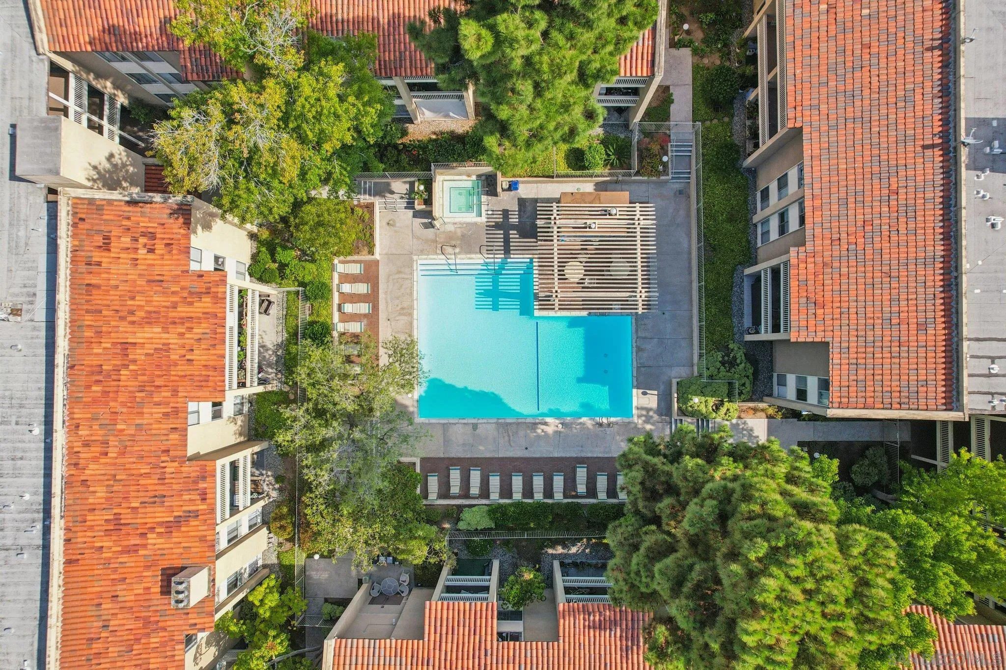https://cdn.realtyfeed.com/cdn/127/250036327/f6e8b5eccd76afa07a6927f640b26cbd.webp