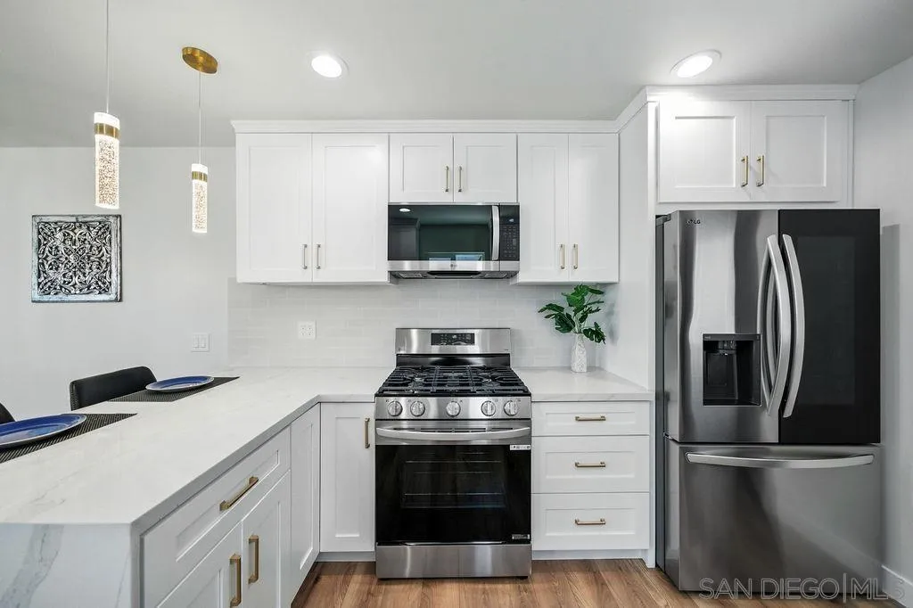https://cdn.realtyfeed.com/cdn/127/250036329/1437e760779471259d1b628d1da92173.webp