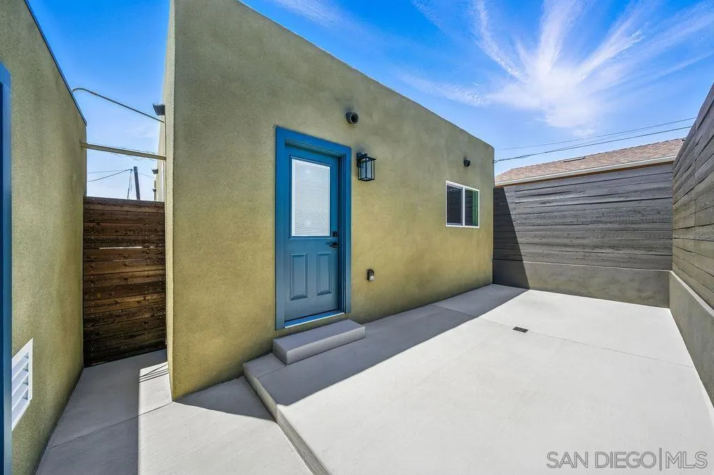 https://cdn.realtyfeed.com/cdn/127/250036329/14d06c48f36adc05d99d90293c0c0fdc.webp
