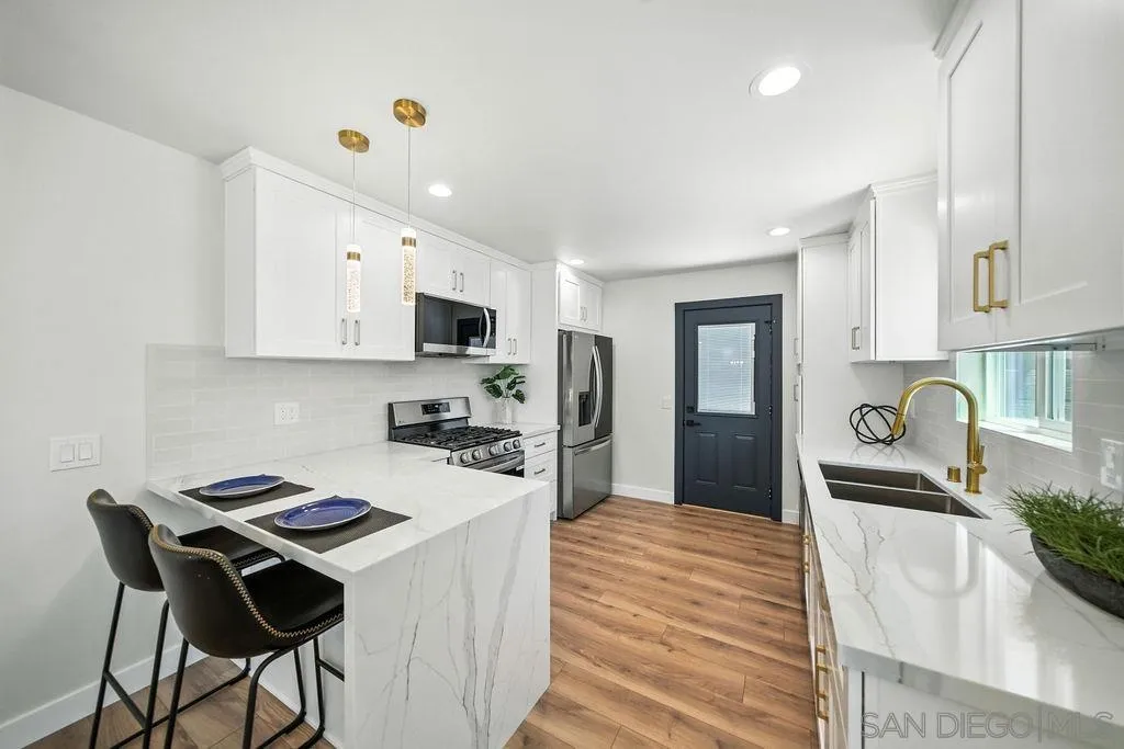 https://cdn.realtyfeed.com/cdn/127/250036329/794e6310ddc5a08c4c61442703f8f9bc.webp