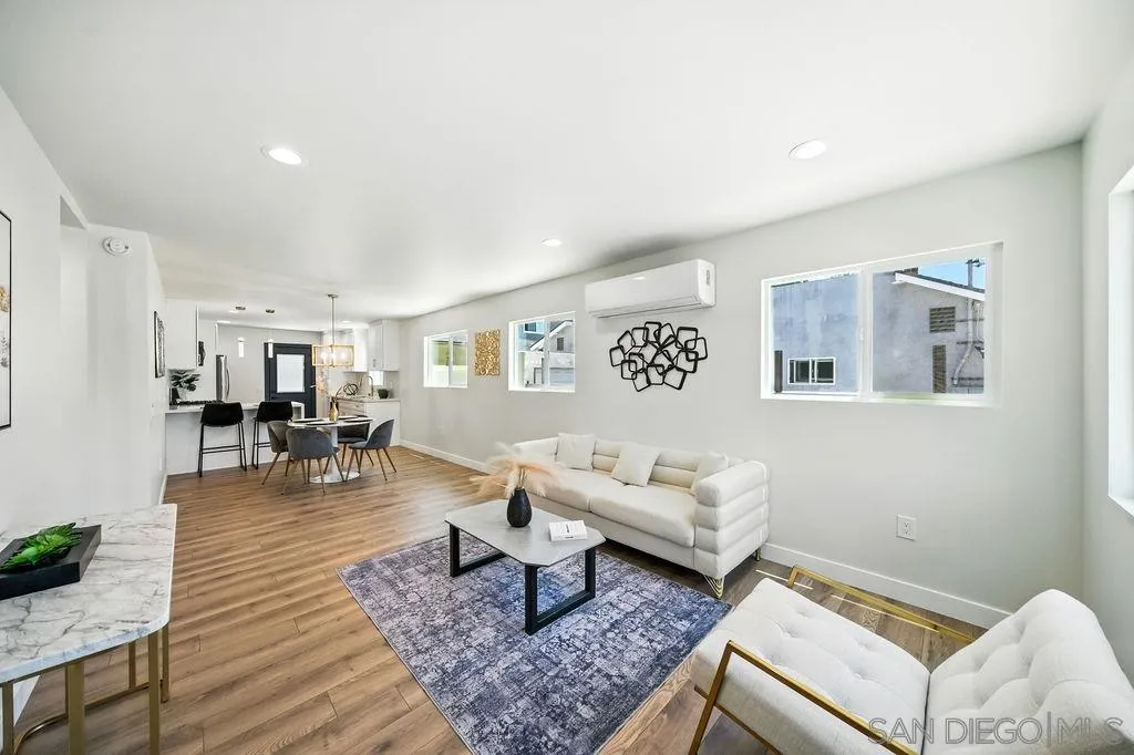 https://cdn.realtyfeed.com/cdn/127/250036329/c3f6e630380190b2028a4d3ce8901d1e.webp