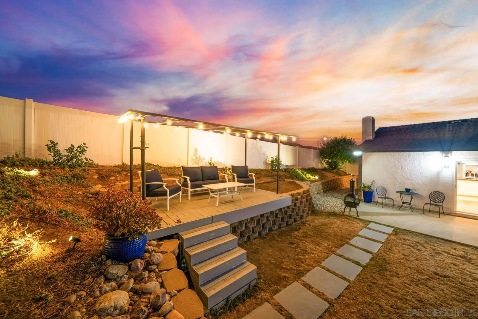 https://cdn.realtyfeed.com/cdn/127/250036332/16c17815d7ca76ee5cde6e0dcef19e82.webp