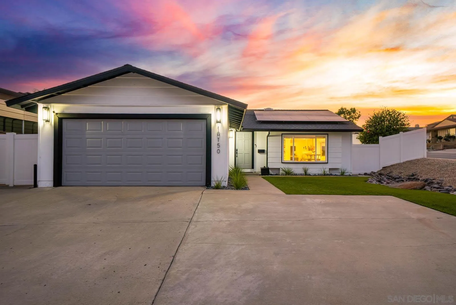 https://cdn.realtyfeed.com/cdn/127/250036332/3bc22f7b1ca207d68044246c6b44b20f.webp