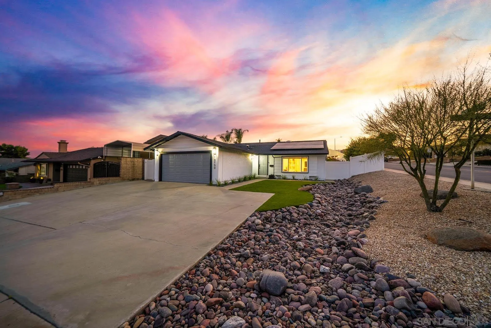https://cdn.realtyfeed.com/cdn/127/250036332/5227d5c4d128d6c835e32702742e2d6d.webp