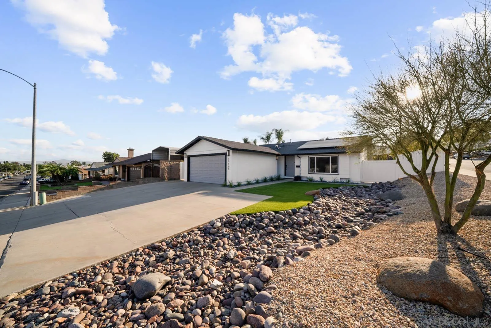 https://cdn.realtyfeed.com/cdn/127/250036332/59941b1c5fac0fee307dfd9f1c3c4f56.webp