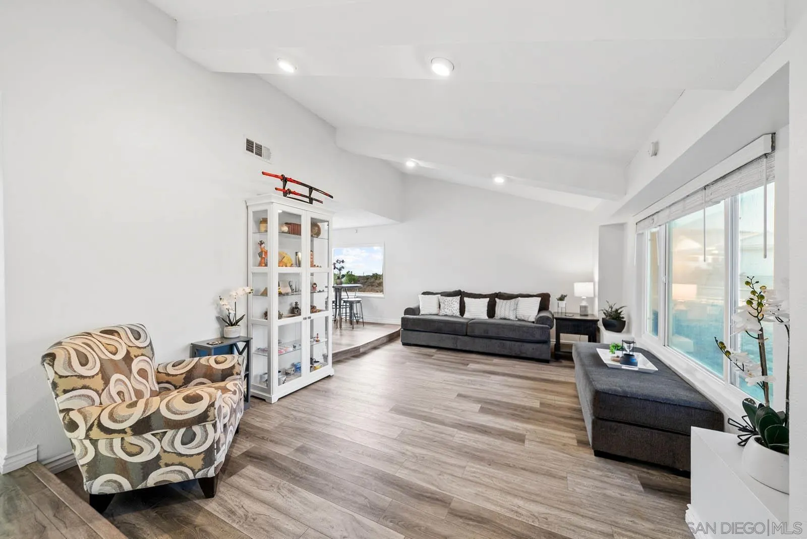 https://cdn.realtyfeed.com/cdn/127/250036332/85873a6524127ce7d0b8ac4358da5b78.webp