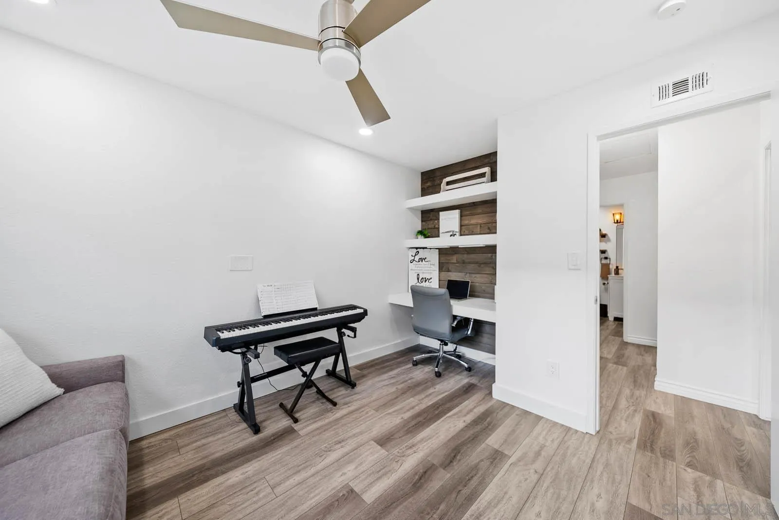 https://cdn.realtyfeed.com/cdn/127/250036332/ad85f6398fe878d8d0560e082ce8d4db.webp