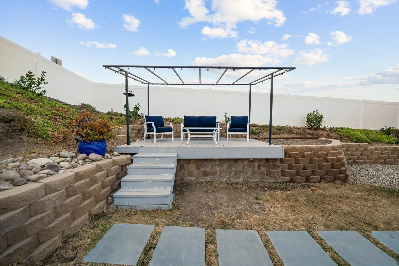 https://cdn.realtyfeed.com/cdn/127/250036332/d9154c8f9da57802b2bfe3466204b97e.webp