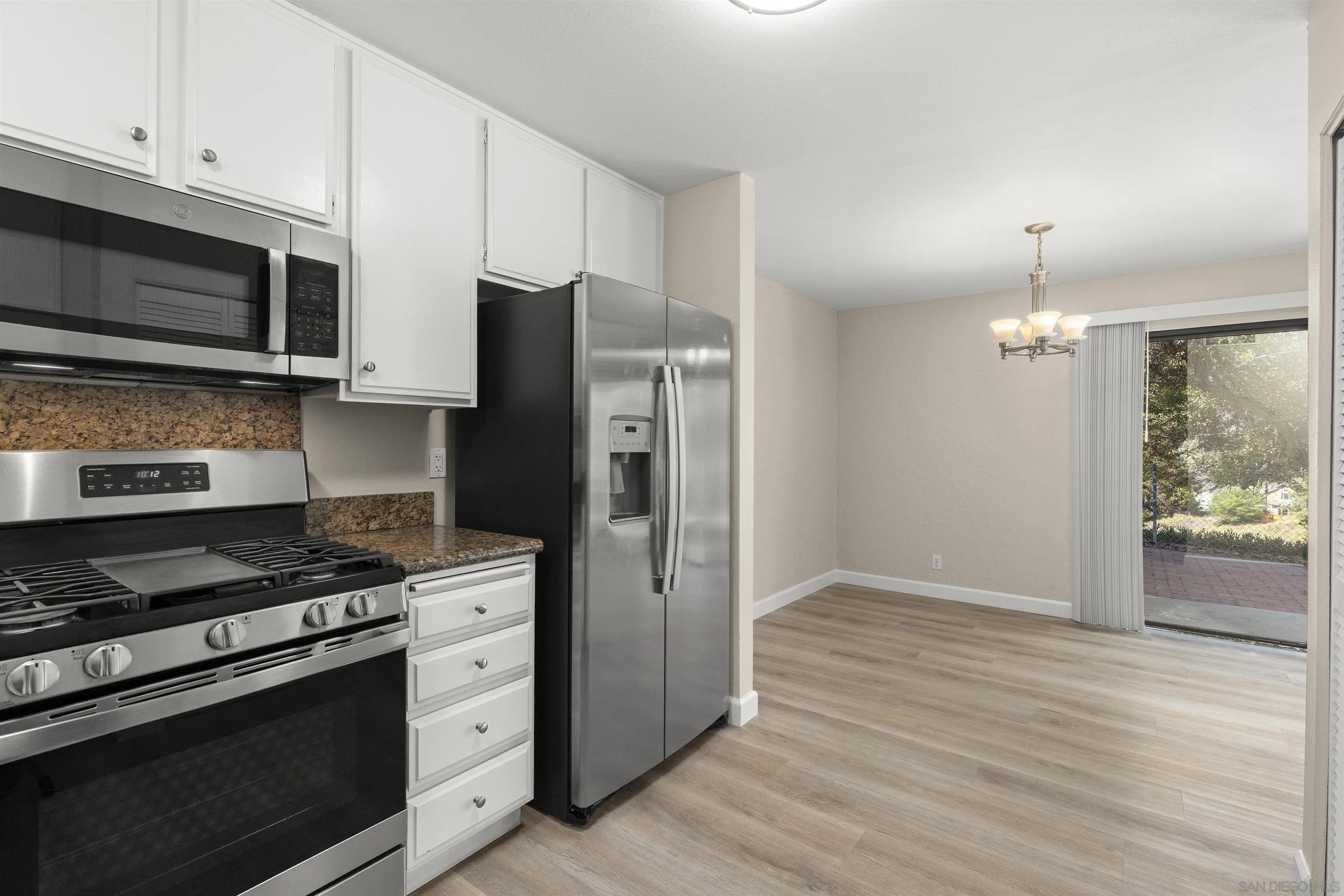 https://cdn.realtyfeed.com/cdn/127/250036333/c8caf48c0476d9facb533b5cf84881ad.webp