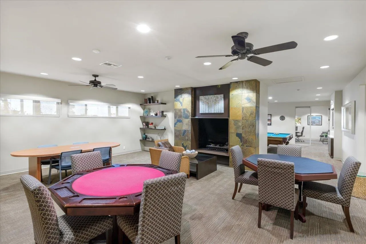 https://cdn.realtyfeed.com/cdn/127/250036335/c2456e2e98e4a5347154106bcea1bd35.webp