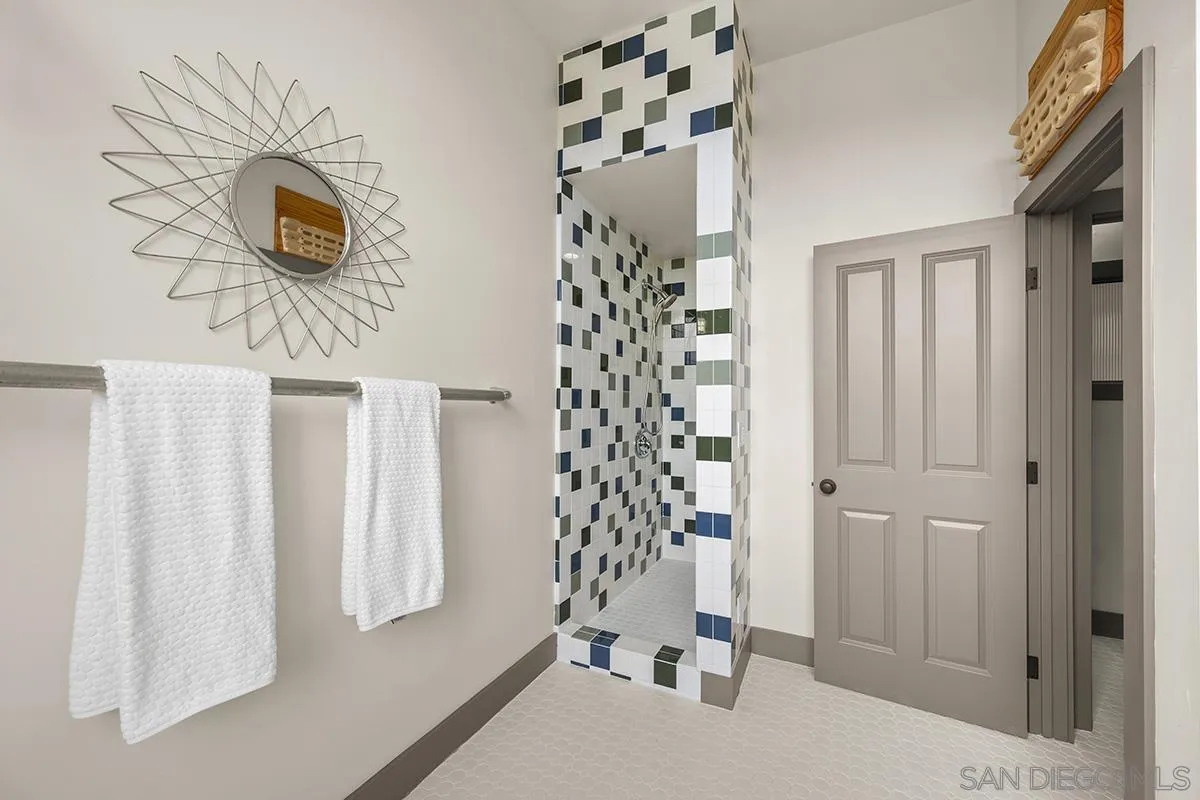 https://cdn.realtyfeed.com/cdn/127/250036336/026ebf058b3c12ae0d9810a3d1f793a1.webp