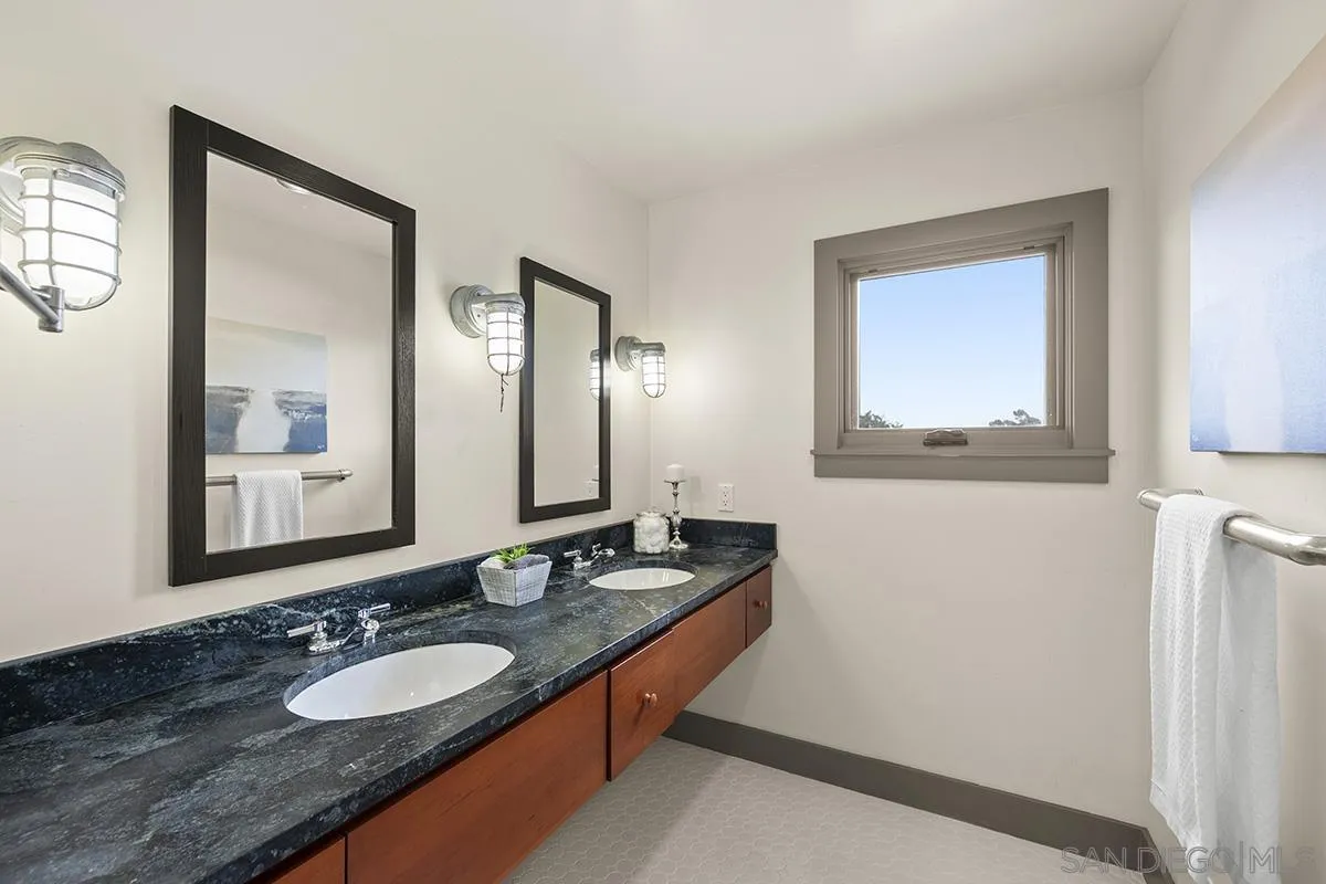 https://cdn.realtyfeed.com/cdn/127/250036336/a4a8ccec606304ad1cf06eb12d58bc23.webp