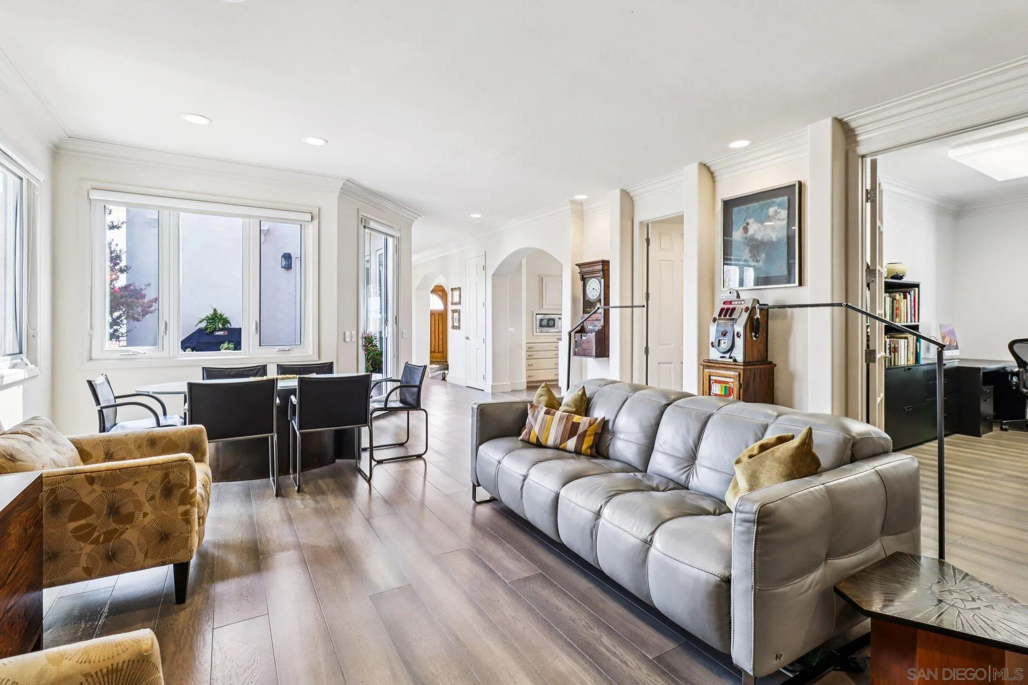 https://cdn.realtyfeed.com/cdn/127/250036338/050a89096169f6df846b1b0040c75fd8.webp