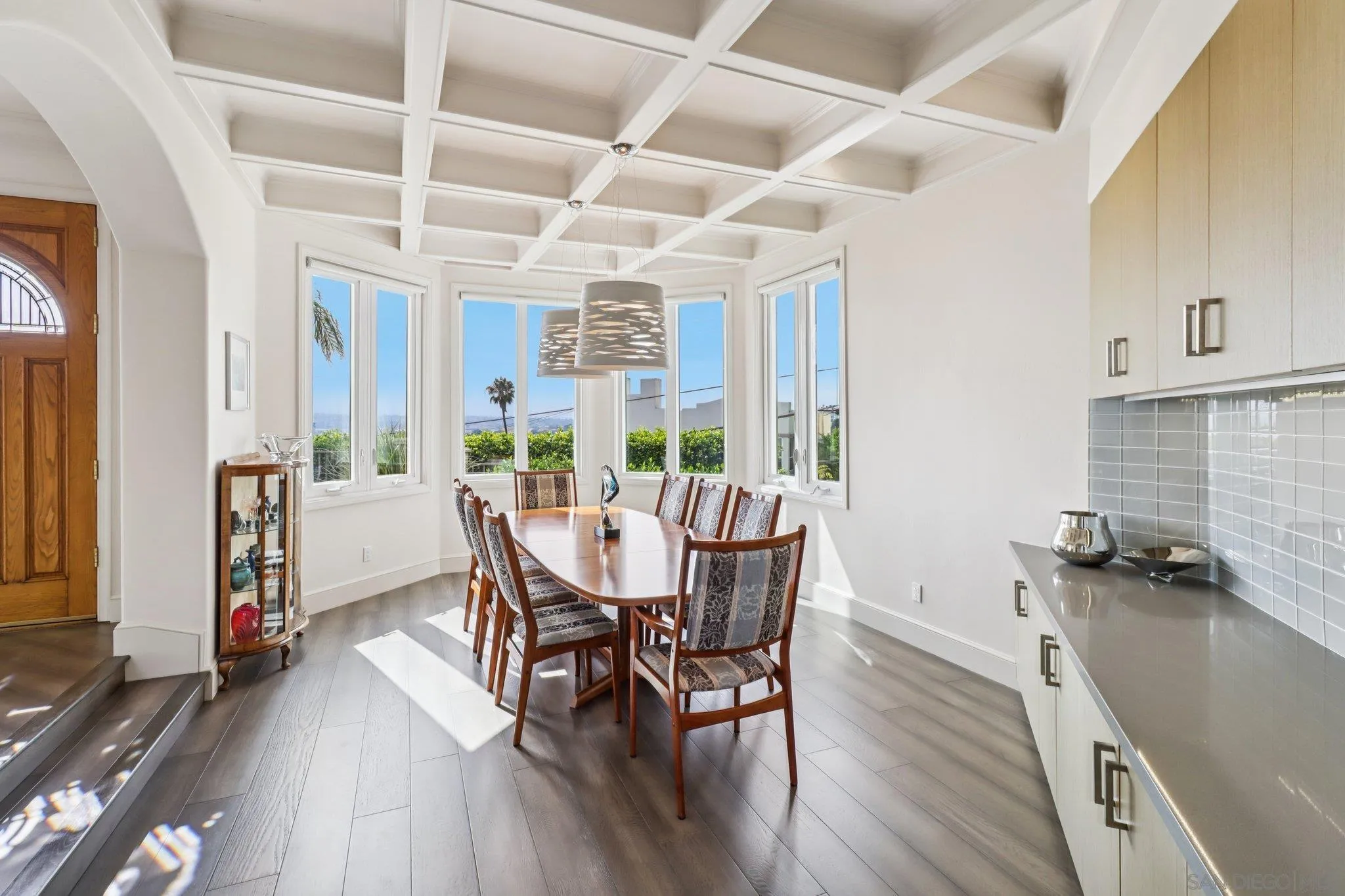 https://cdn.realtyfeed.com/cdn/127/250036338/0ab3eb232337fe88ba93a79eea24024a.webp