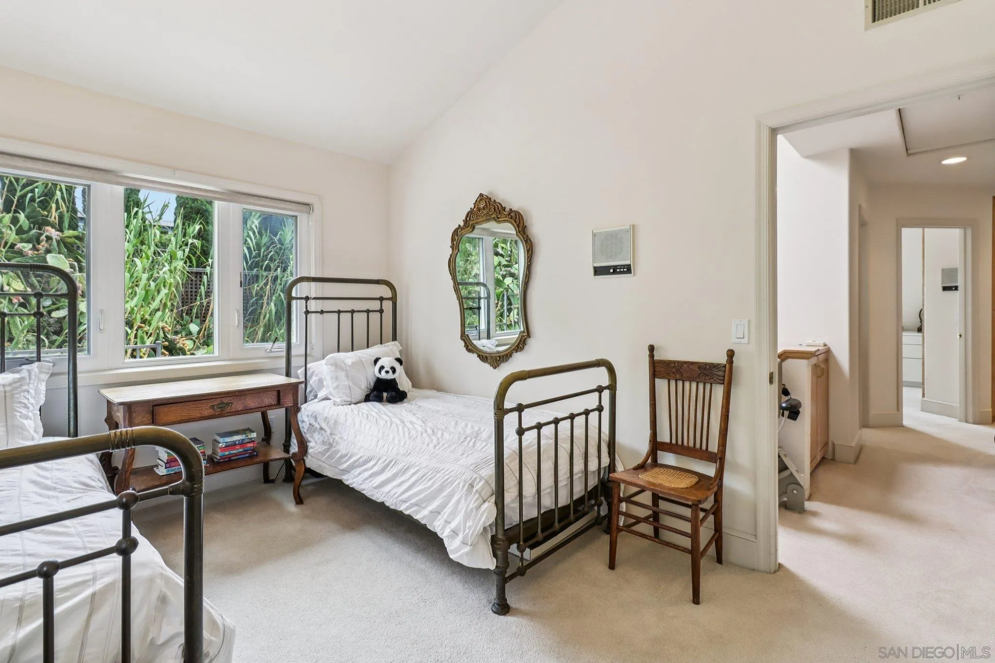 https://cdn.realtyfeed.com/cdn/127/250036338/13d08264bc210c73a03a39b2b4af9920.webp