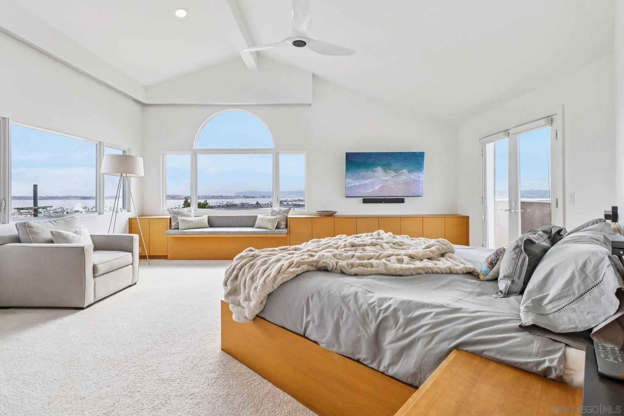 https://cdn.realtyfeed.com/cdn/127/250036338/66fd092aa3a0c786c76859c6d28676c8.webp