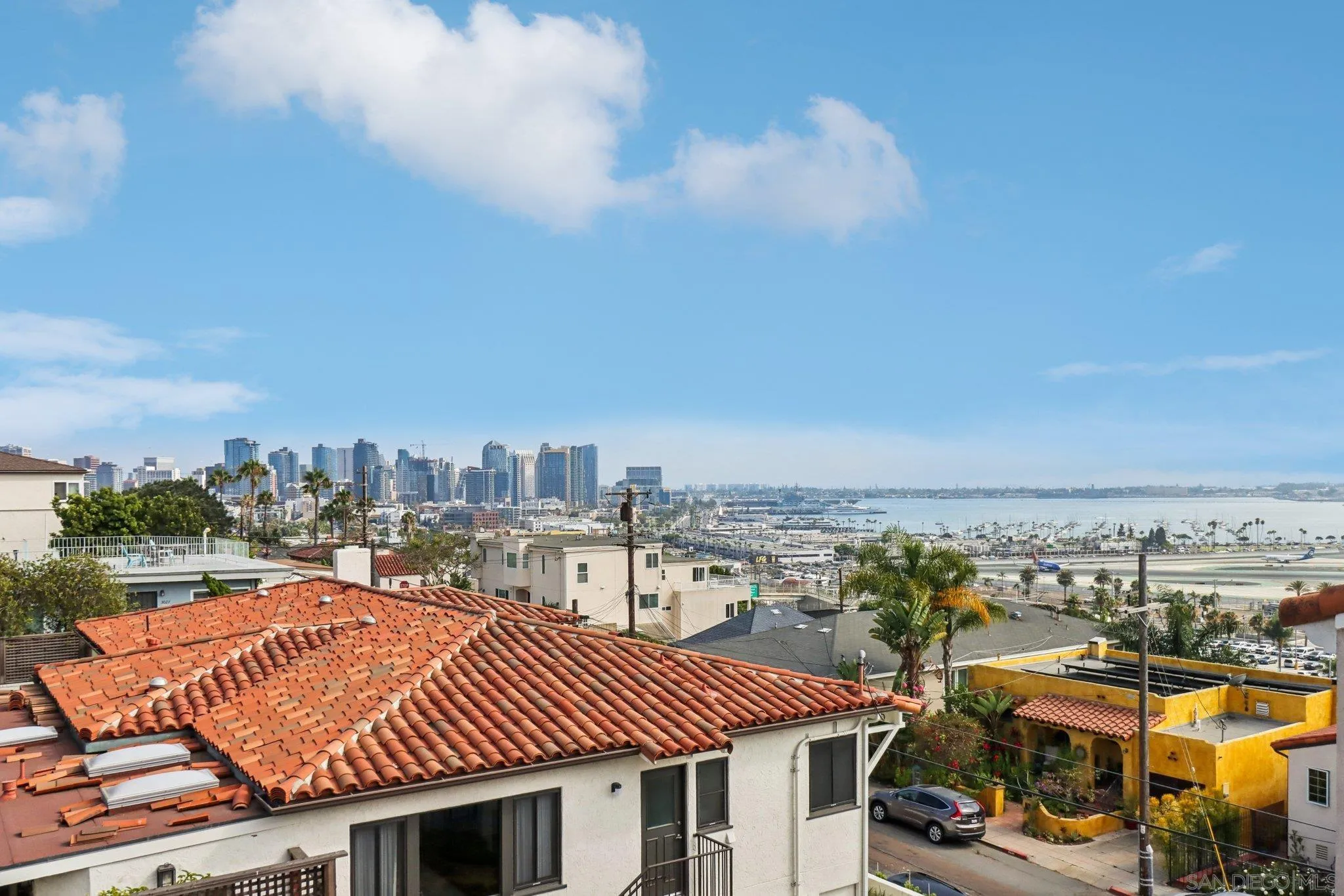 https://cdn.realtyfeed.com/cdn/127/250036338/6816eeebef5b16813d4926b71b2c8ba7.webp