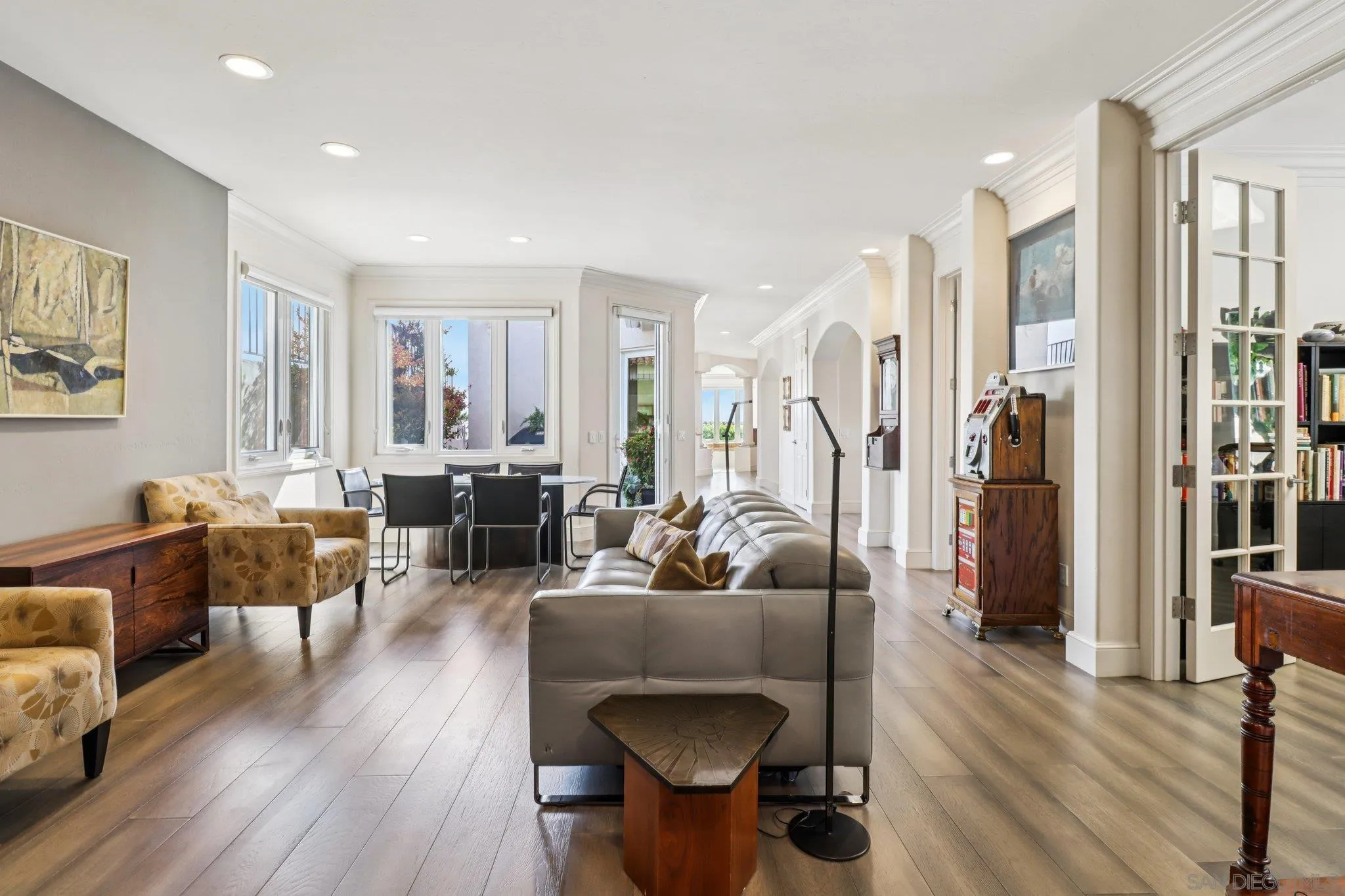 https://cdn.realtyfeed.com/cdn/127/250036338/6b285325c2fe5570ab8b350a880c1ed4.webp
