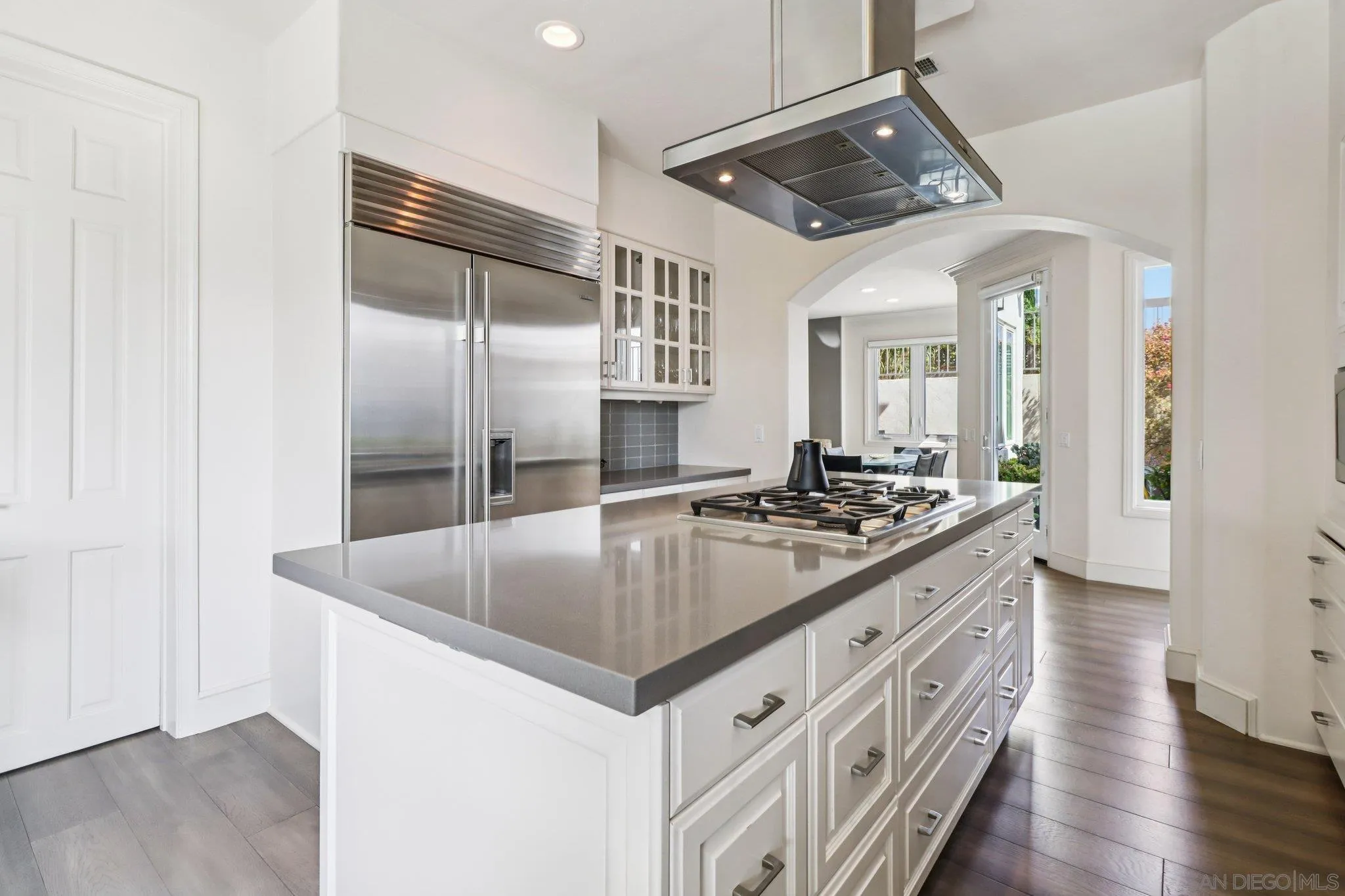 https://cdn.realtyfeed.com/cdn/127/250036338/bbda52c21b0d0f624f91b17e5841d506.webp