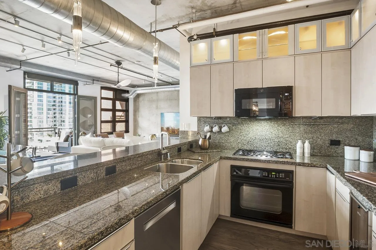 https://cdn.realtyfeed.com/cdn/127/250036340/0c4d97a59c0d9578ce49e208b5d7ce2d.webp
