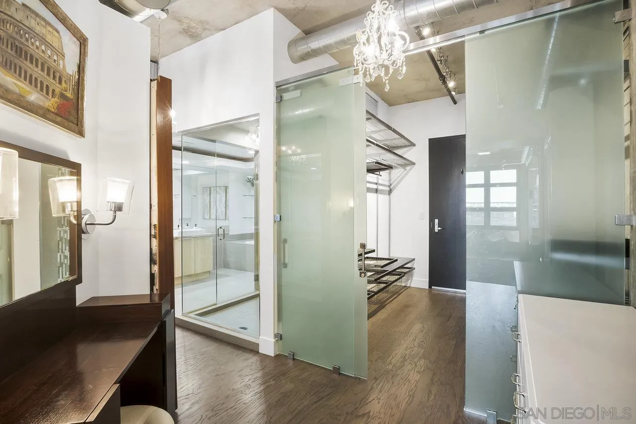 https://cdn.realtyfeed.com/cdn/127/250036340/553d2d6d76a413a513351870976deb5e.webp