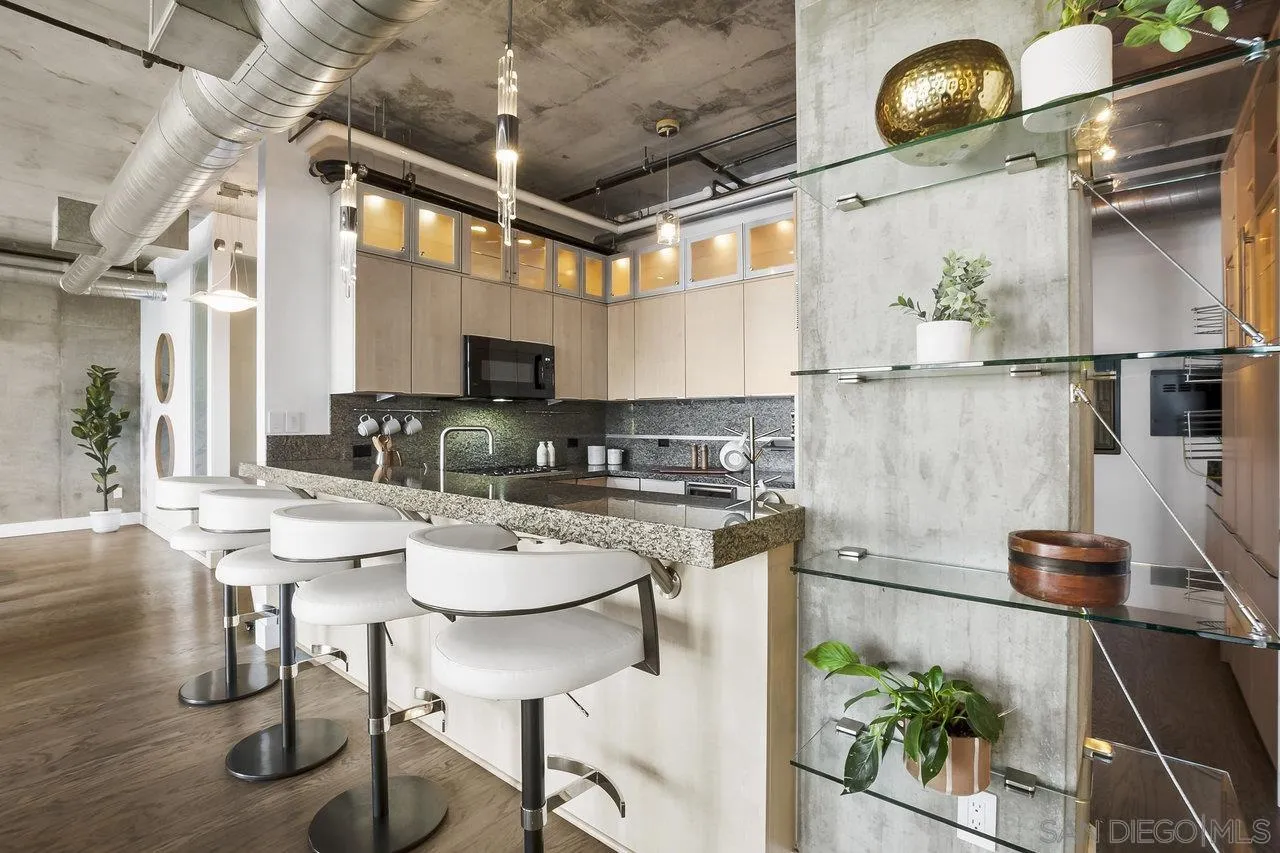 https://cdn.realtyfeed.com/cdn/127/250036340/635f38ba0c824290c7c4b2b7ec7d45e7.webp