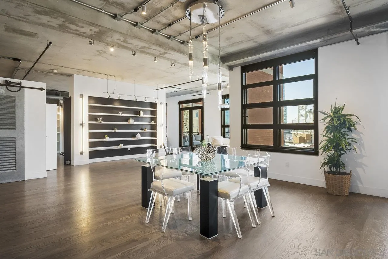 https://cdn.realtyfeed.com/cdn/127/250036340/737856361b979dbb03ac6b322a86d25f.webp