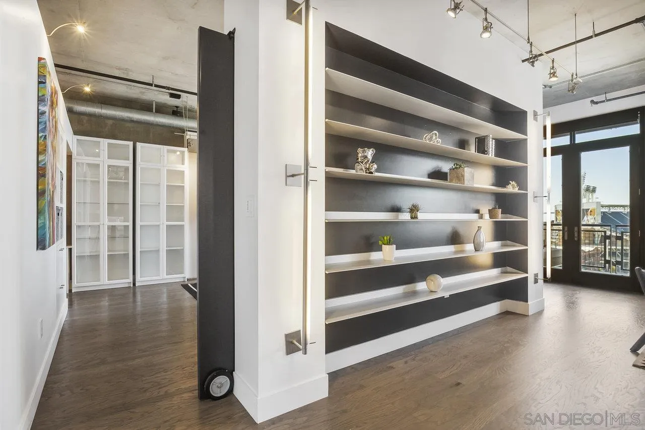 https://cdn.realtyfeed.com/cdn/127/250036340/7845650694f7e8aa54739c222ab17c8c.webp