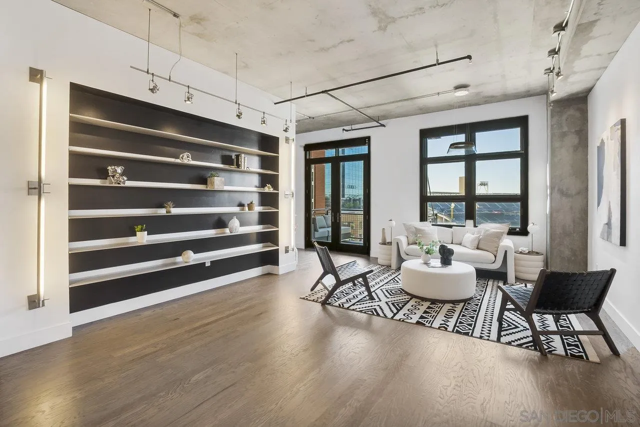 https://cdn.realtyfeed.com/cdn/127/250036340/7aff7270f019384a13caef7d82f7a680.webp